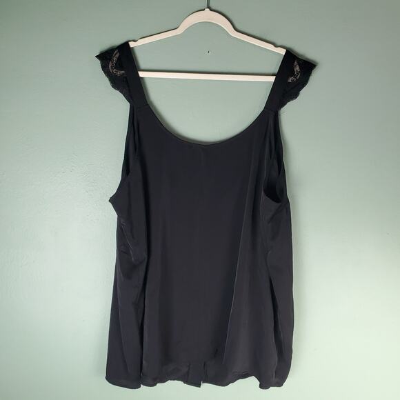 Torrid Womens Black Studio Crepe de Chine Lace Trim Button Front Tank Size 5 - Picture 2 of 6